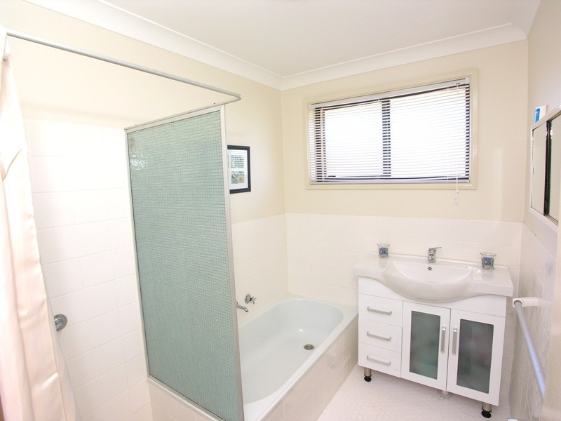 36 Cunningham Road, Killarney Vale NSW 2261