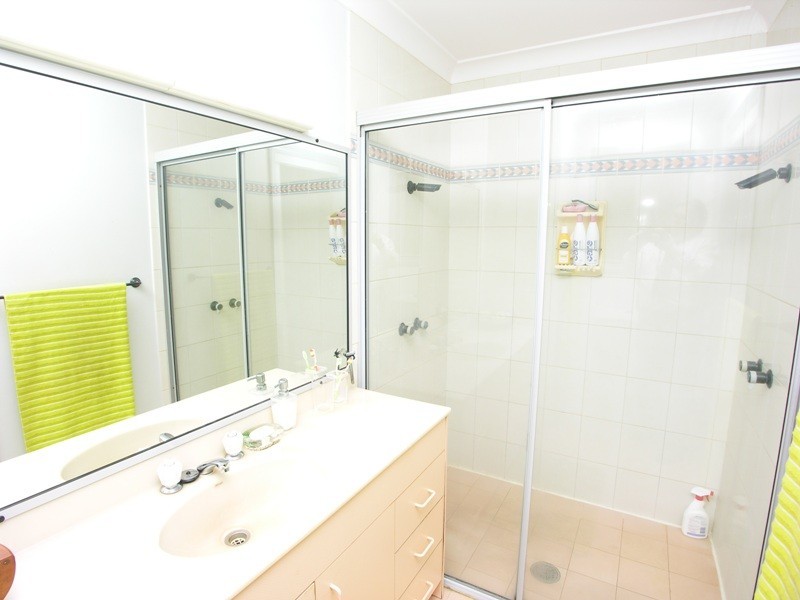 10 Valley View Street, Bateau Bay NSW 2261