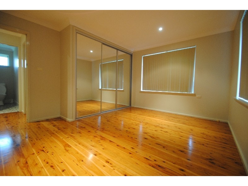 5 Kaye Ave, Kanwal NSW 2259