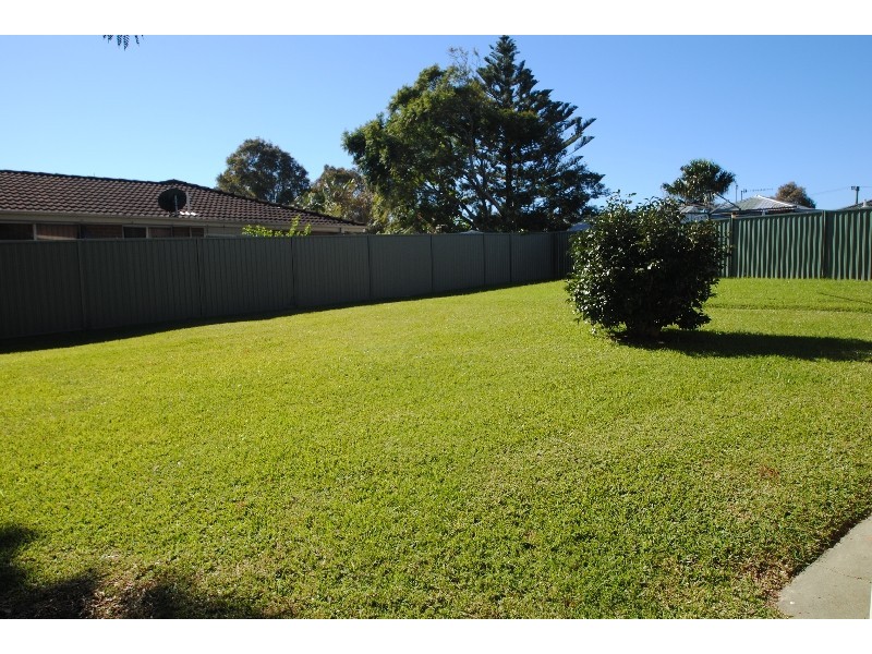 5 Kaye Ave, Kanwal NSW 2259