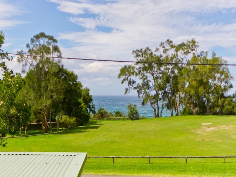 2 Cliff Street, Norah Head NSW 2263