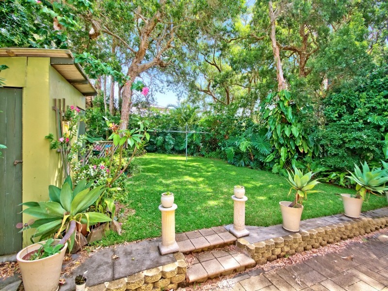 2 Cliff Street, Norah Head NSW 2263