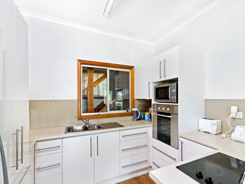 2 Cliff Street, Norah Head NSW 2263