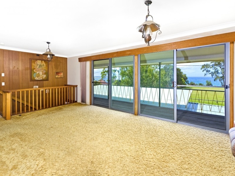 2 Cliff Street, Norah Head NSW 2263