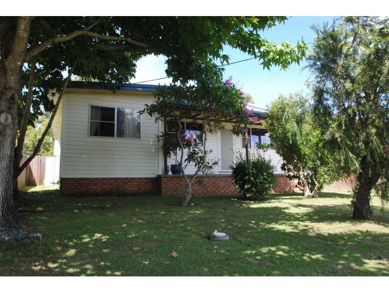 7 Ninth Avenue, Toukley NSW 2263