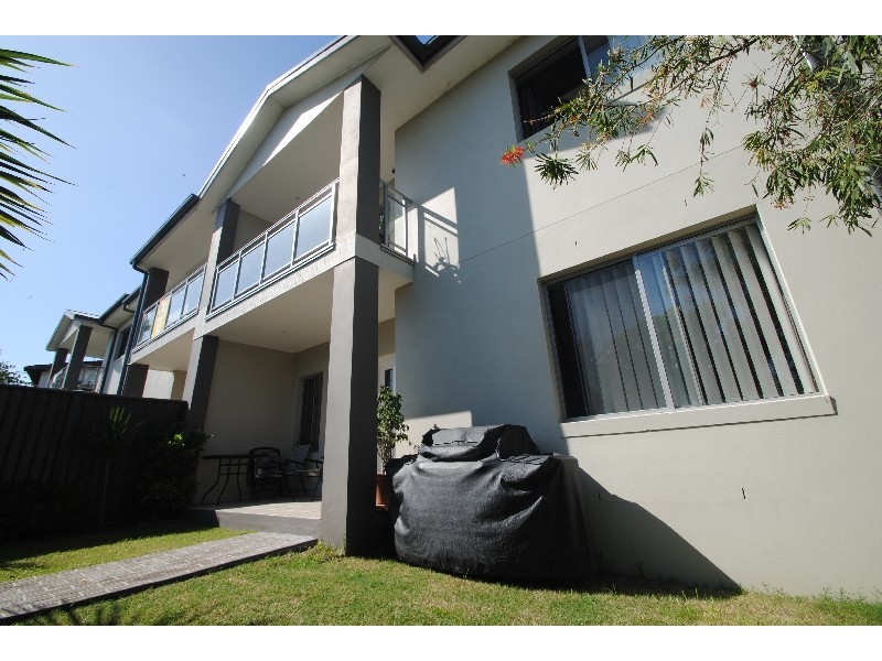 2/2 Gallipoli Drive, Long Jetty NSW 2261