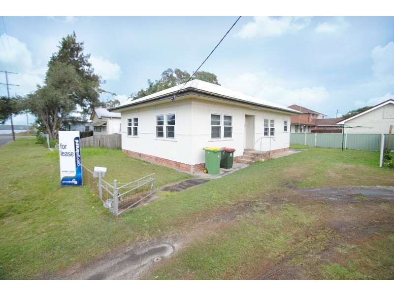 4 Yaralla Road, Toukley NSW 2263