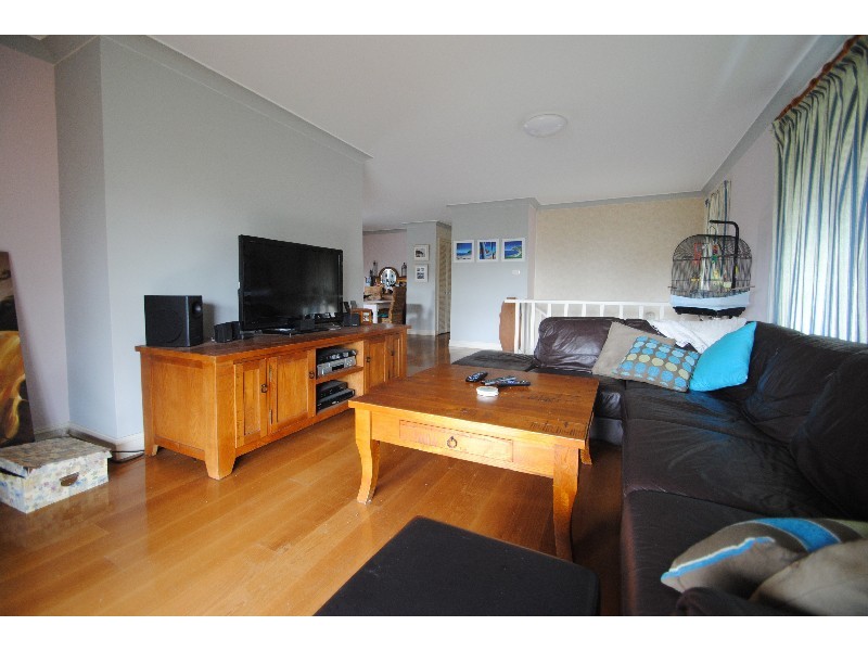 9 Roslyn Place, Noraville NSW 2263