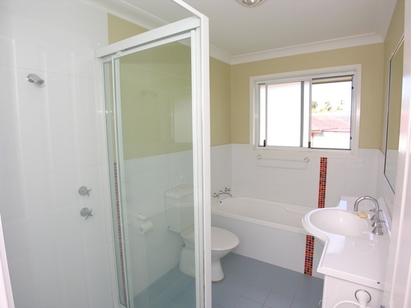 185 Bateau Bay Road, Bateau Bay NSW 2261