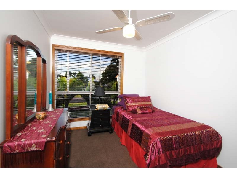 11 Fourth Avenue, Toukley NSW 2263