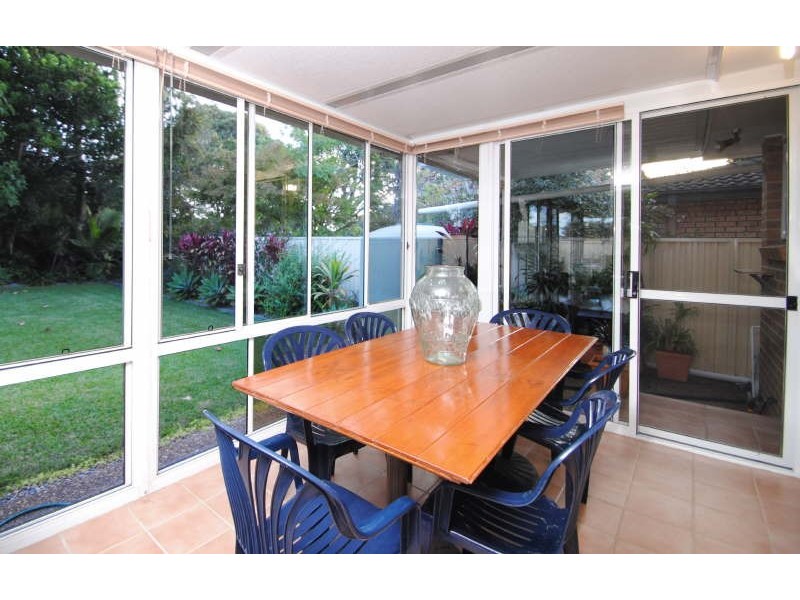 11 Fourth Avenue, Toukley NSW 2263