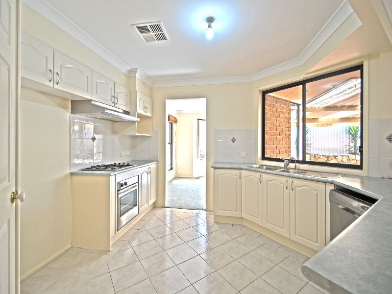 1 Primula Close, Woongarrah NSW 2259