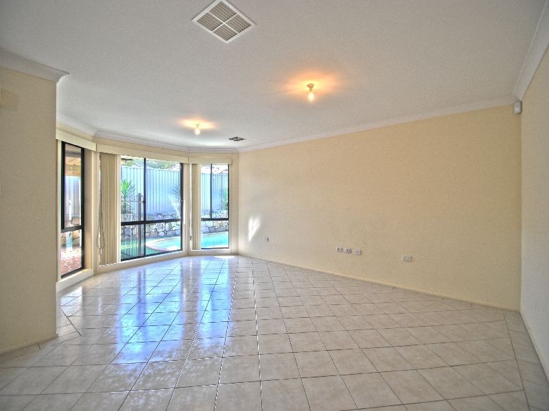 1 Primula Close, Woongarrah NSW 2259
