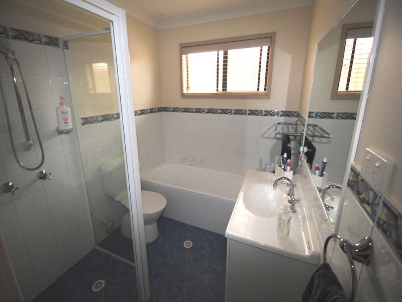 26 Spring Valley Avenue, Gorokan NSW 2263