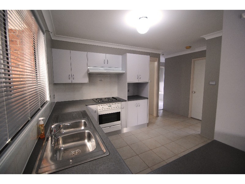 4 Timbara Cr, Blue Haven NSW 2262