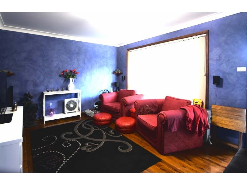 15 Essex Street, Gorokan NSW 2263