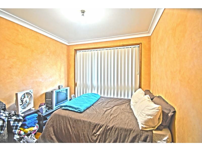 15 Essex Street, Gorokan NSW 2263