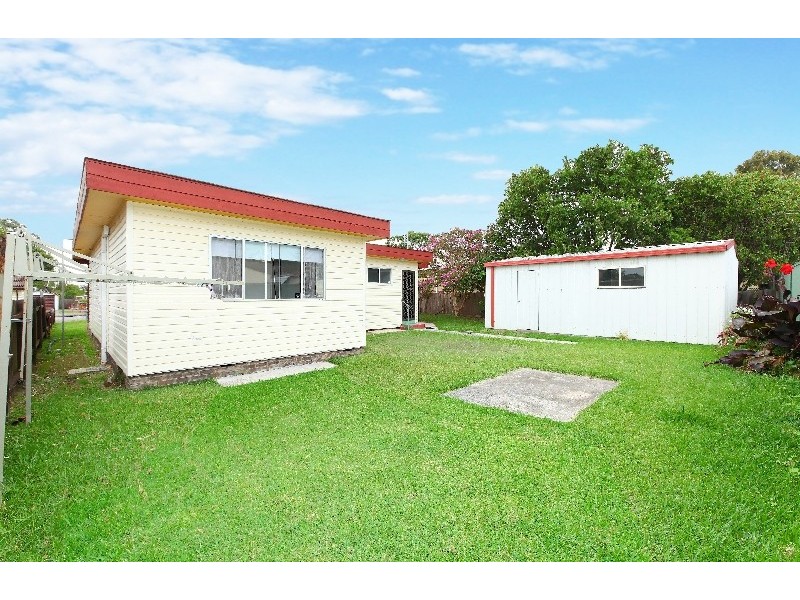 21 Rolfe Avenue, Kanwal NSW 2259