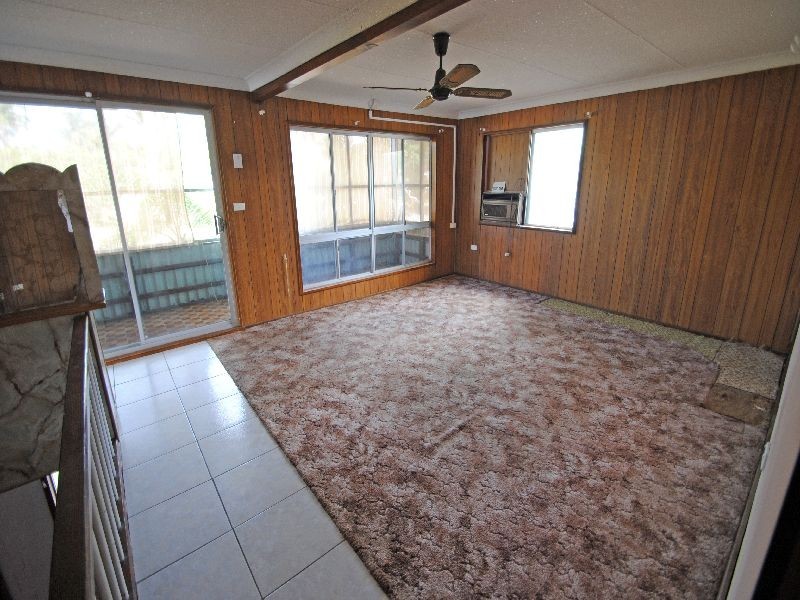 33 Inderan Avenue, Lake Haven NSW 2263