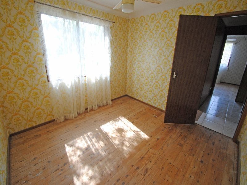 33 Inderan Avenue, Lake Haven NSW 2263