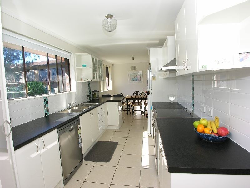 10 Graham Street, Long Jetty NSW 2261
