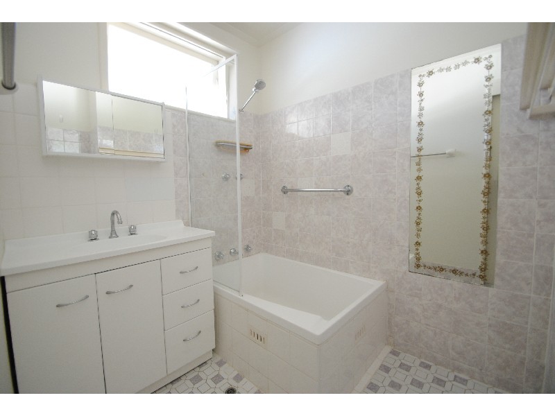 1 Nacooma Road, Buff Point NSW 2262