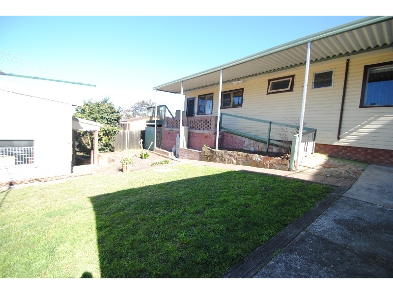 1 Nacooma Road, Buff Point NSW 2262