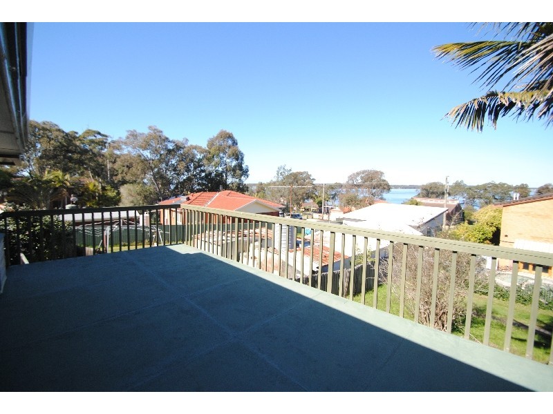 1 Nacooma Road, Buff Point NSW 2262