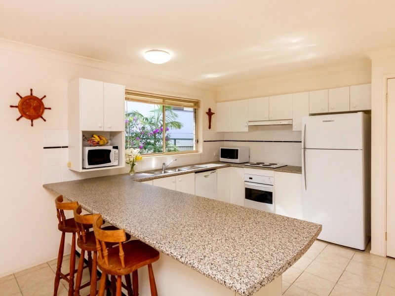 72 Huene Avenue, Budgewoi NSW 2262