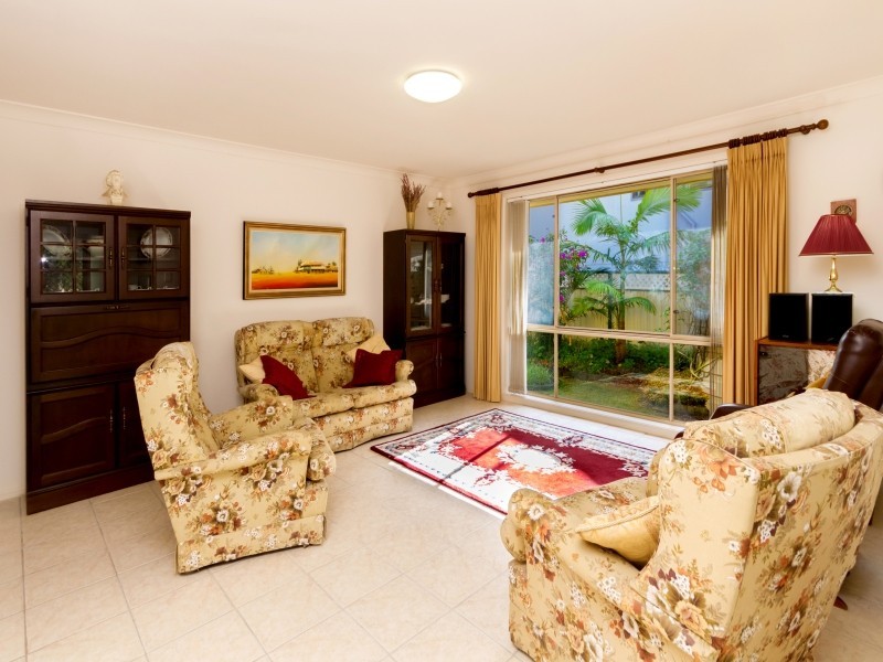 72 Huene Avenue, Budgewoi NSW 2262