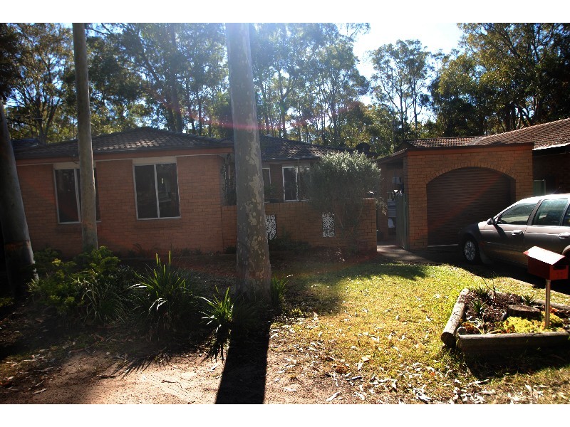 11 Una Avenue, Charmhaven NSW 2263