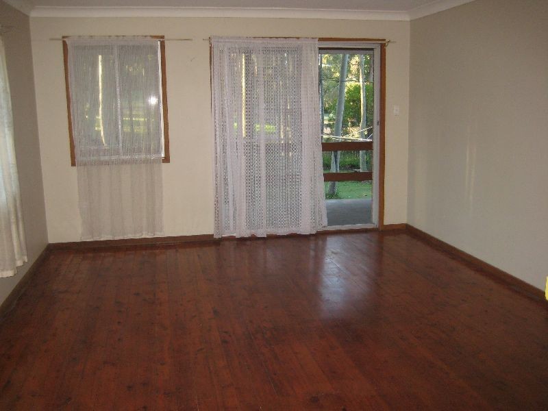 11 Una Avenue, Charmhaven NSW 2263