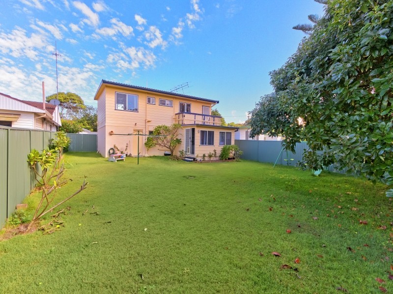 26 Jones Avenue, Toukley NSW 2263