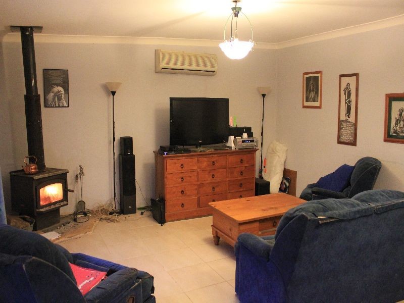 27 Laguna Parade, Berkeley Vale NSW 2261