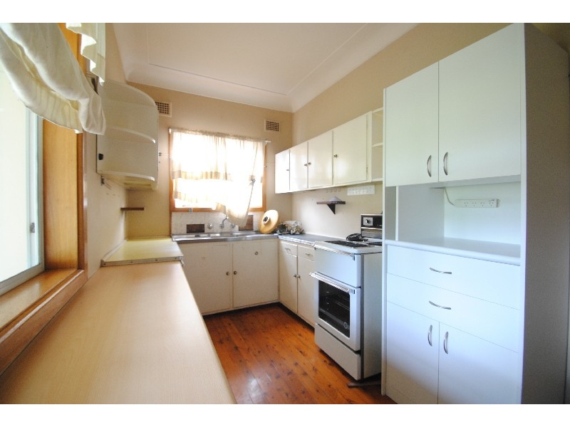 5 South Street, Killarney Vale NSW 2261