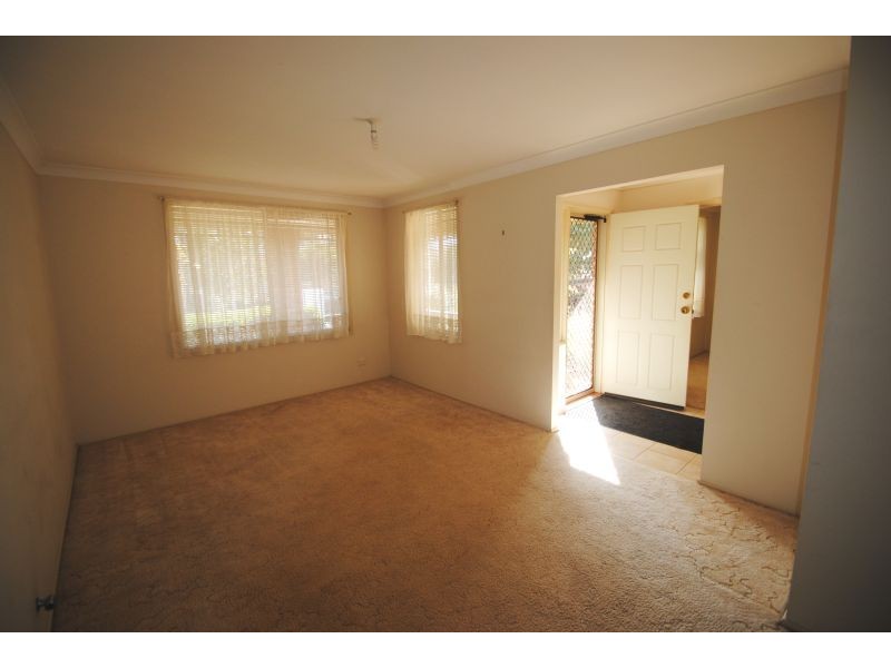 28 Nelmes Road, Blue Haven NSW 2262