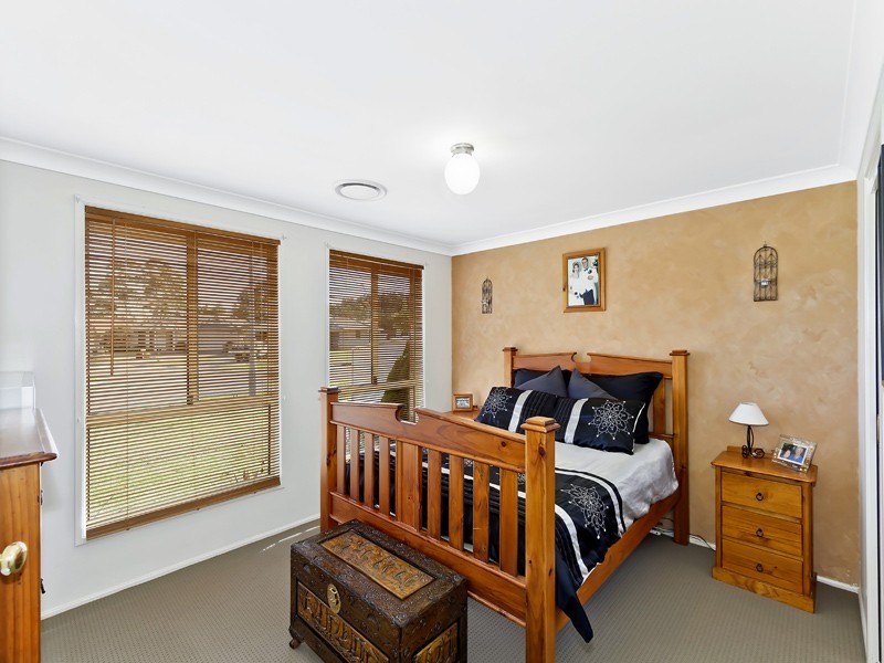 16 Olney Drive, Blue Haven NSW 2262