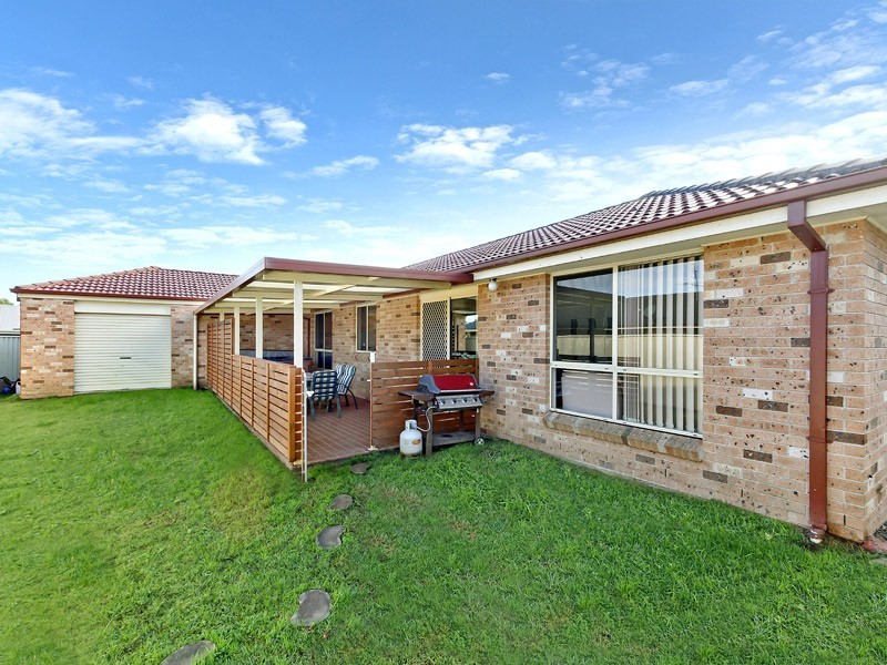 16 Olney Drive, Blue Haven NSW 2262