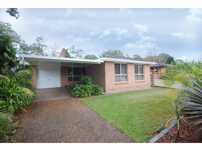 11 Fourth Avenue, Toukley NSW 2263