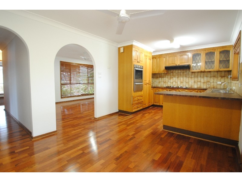 11 Fourth Avenue, Toukley NSW 2263