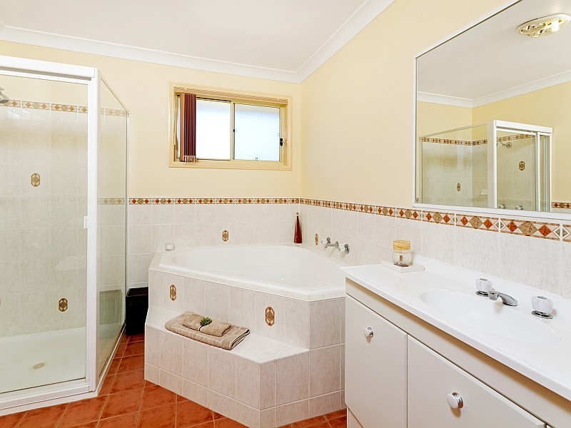 68 Sunrise Avenue, Budgewoi NSW 2262