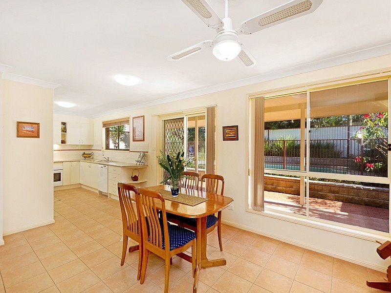 68 Sunrise Avenue, Budgewoi NSW 2262