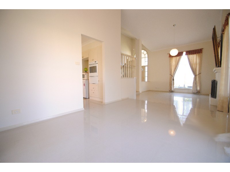 41 Avondale Dr, Kanwal NSW 2259