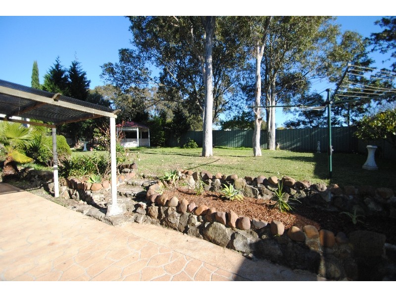 41 Avondale Dr, Kanwal NSW 2259