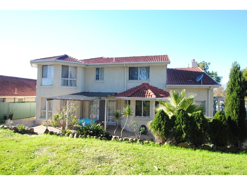 41 Avondale Dr, Kanwal NSW 2259