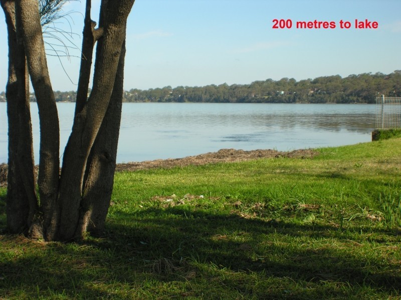 13 Melrose Avenue, Gorokan NSW 2263