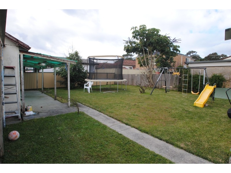 48 Moss Avenue, Toukley NSW 2263