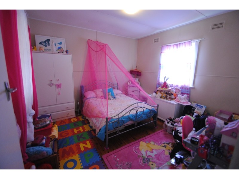 48 Moss Avenue, Toukley NSW 2263