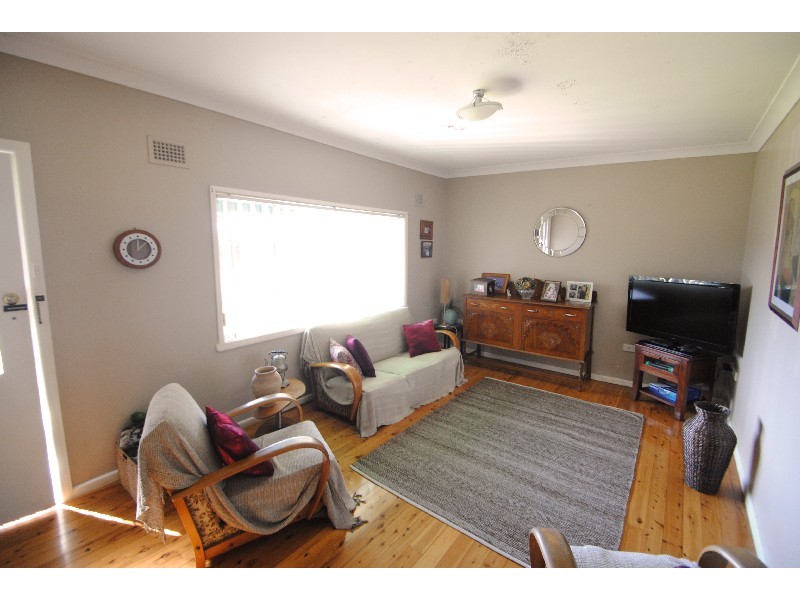 31 Jones Avenue, Toukley NSW 2263