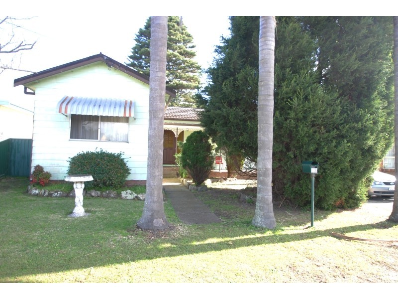 12 Glenavon Street, Toukley NSW 2263